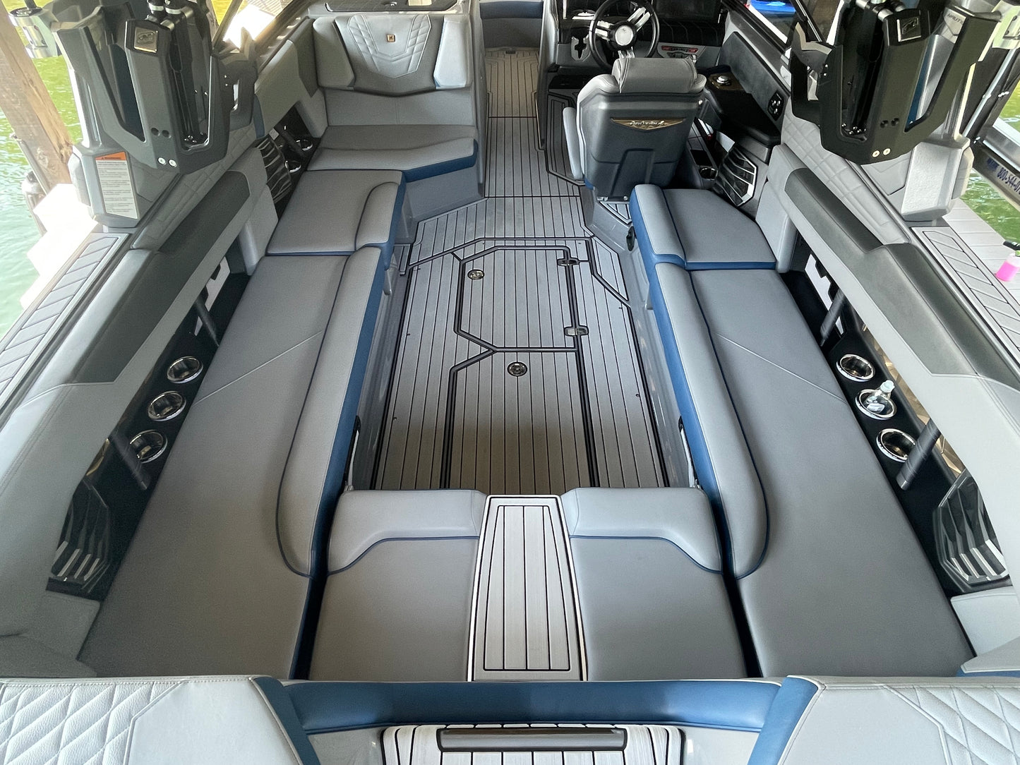 TOP DAWG MARINE DETAIL